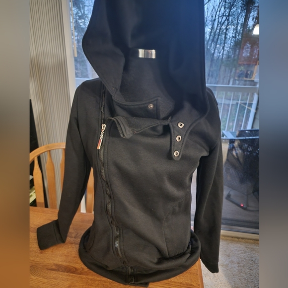 Acevog Slant Zip Hoodie - Picture 2 of 5